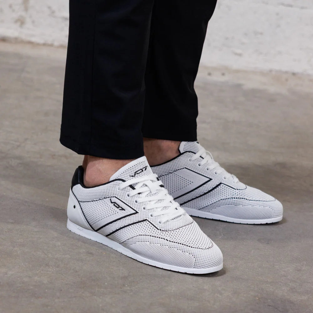 V 07 YACHT 7 WHITE SNEAKERS ELÉGANCE NOIR 2