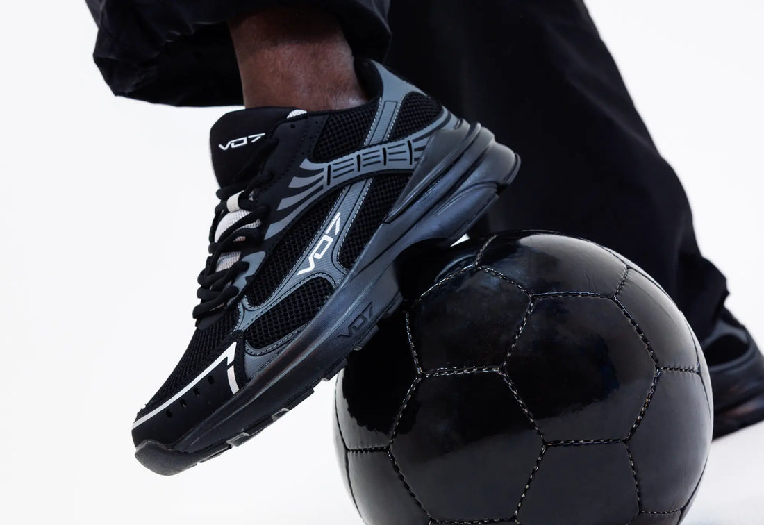 COMMENT LES SNEAKERS VO7 EXPRIMENT UNE PASSION POUR LE FOOTBALL
