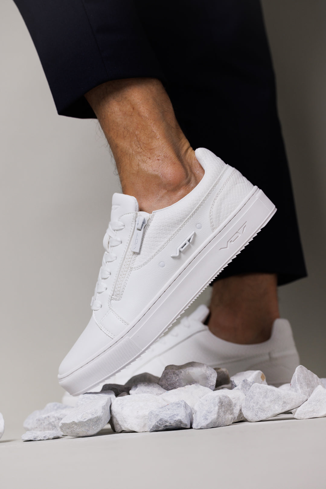 ROMA SNAKE WHITE