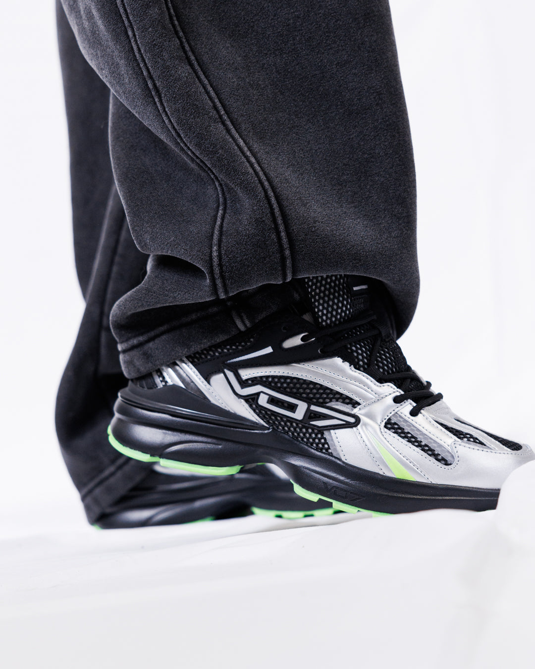 V 07 K SEVEN 75 SNEAKERS STREET BLANC 7