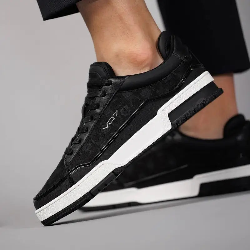 VO7 Sneakers Cosmo Black Best Sellers