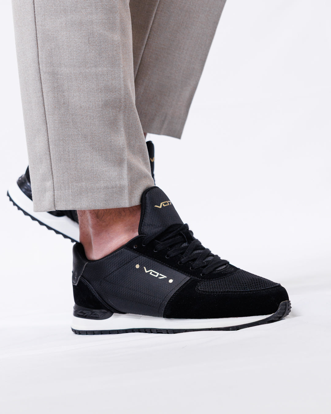 V 07 MILAN 777 BLACK SNEAKERS NOIR 6