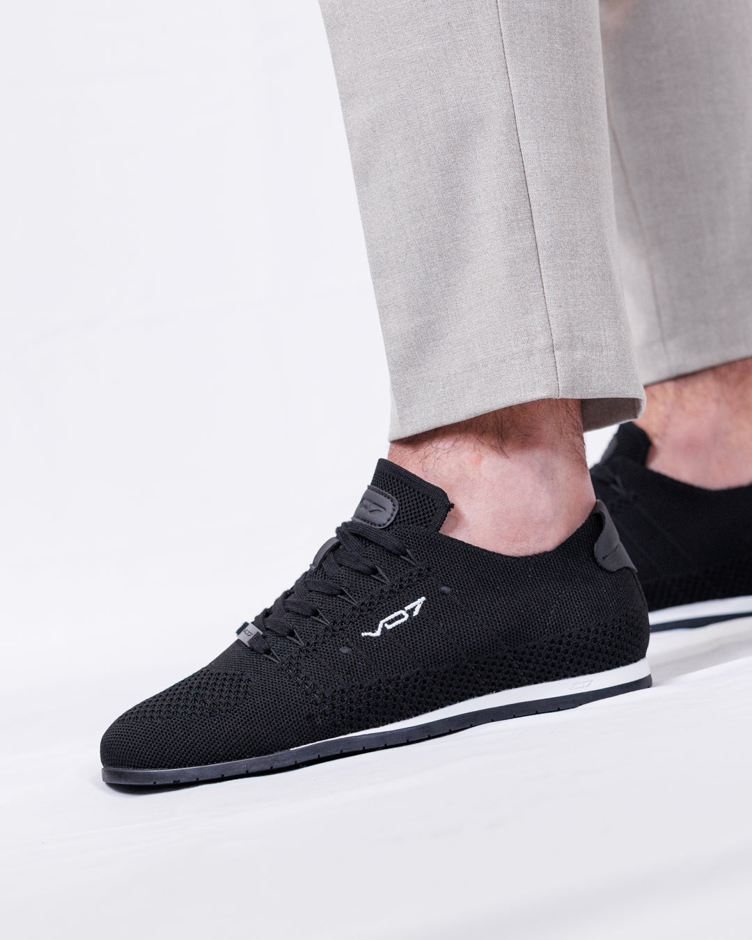 V 07 YACHT KNIT BLACK SNEAKERS NOIR 7