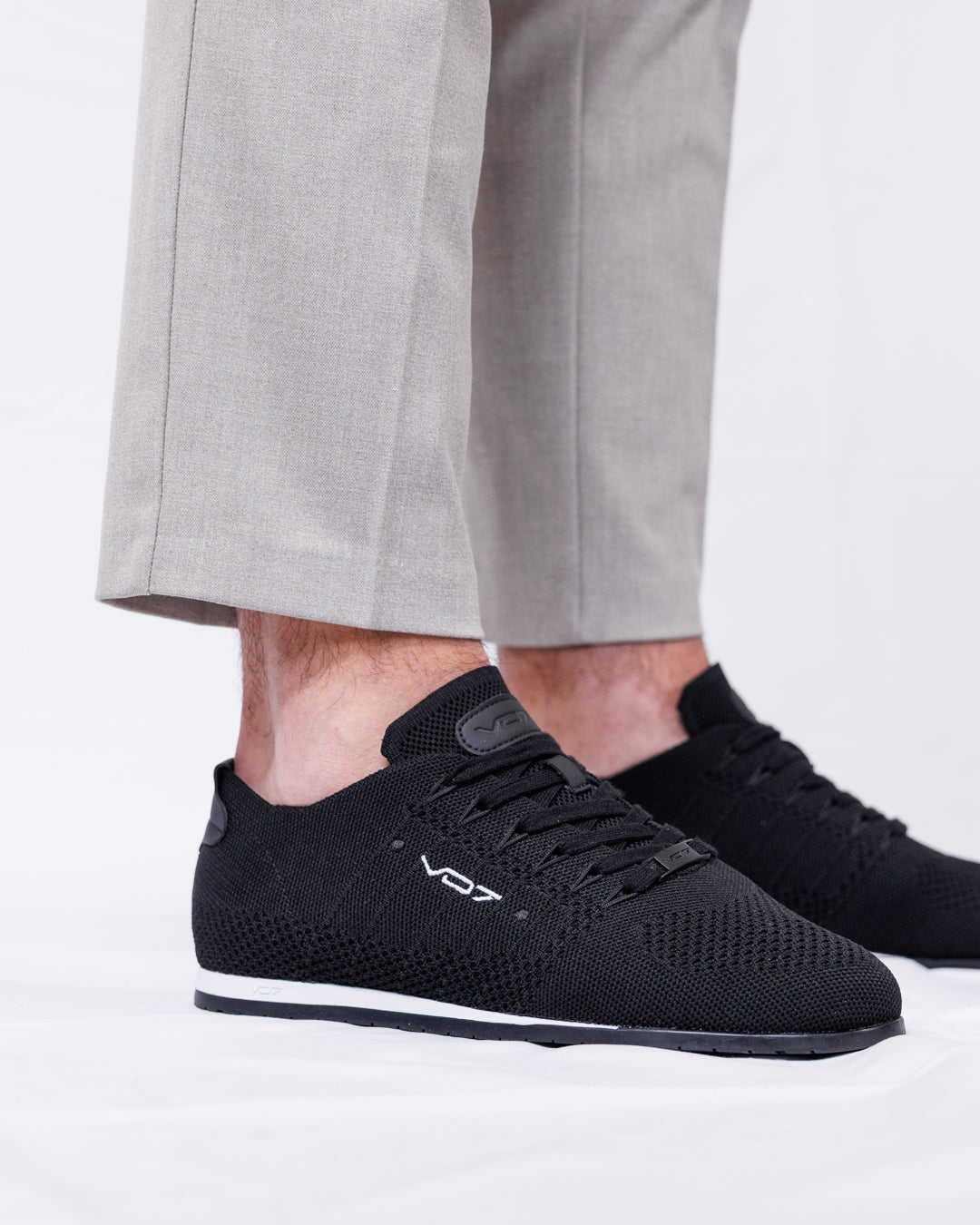 V 07 YACHT KNIT BLACK SNEAKERS NOIR 6