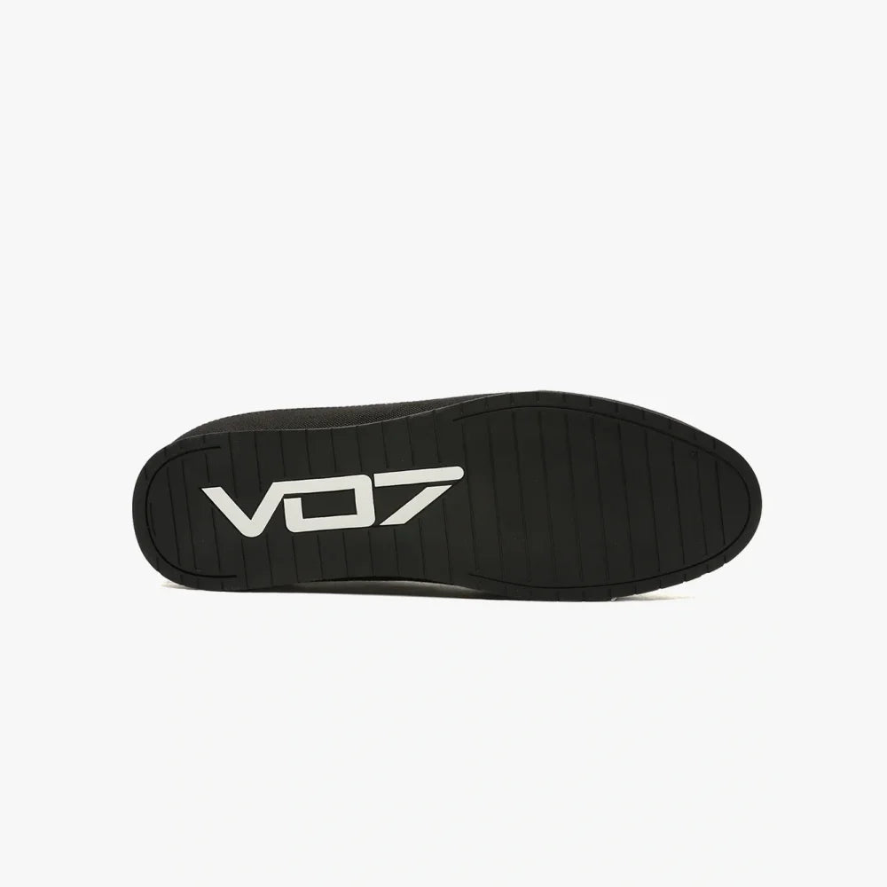 V 07 YACHT CANVAS DARK SNEAKERS ELÉGANCE NOIR 4